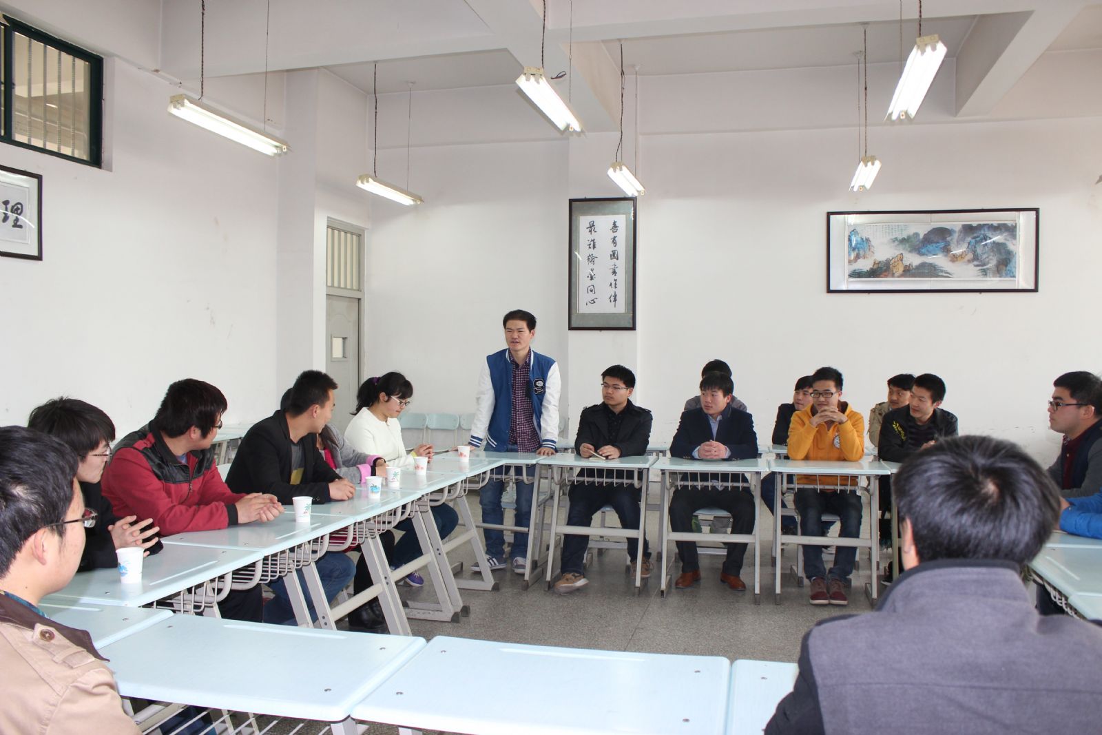 韦德官方网站与西北师大物电学院开展员工交流活动
