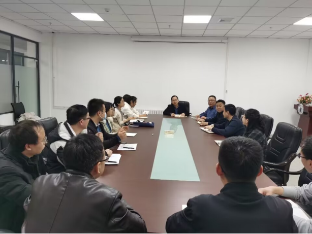韦德官方网站积极响应“开学第一课”召开辅导员、班主任工作会议